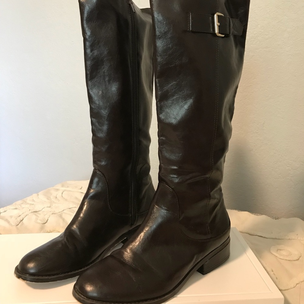 Ann Taylor riding boots size 7